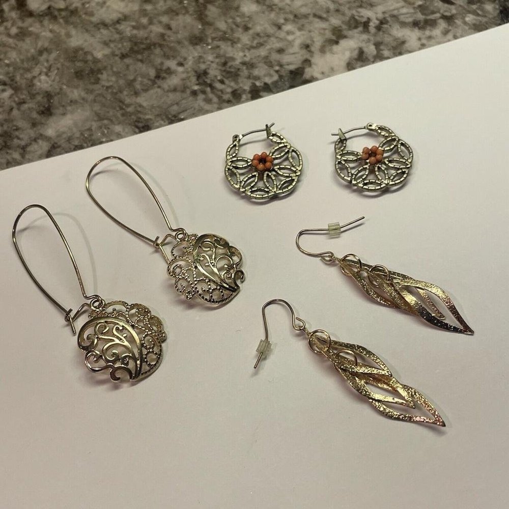 Lot Of 3 Costume Pierced Earrings Mix Gold Tone Metal - Dangle / Hoop Mix